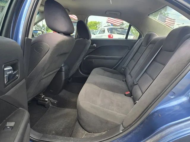 2009 Ford Fusion - Image 12