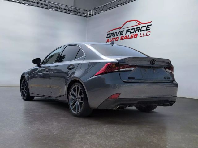 2018 Lexus Is - Image 3