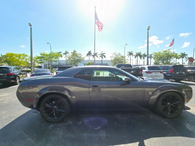 2018 Dodge Challenger - Image 12