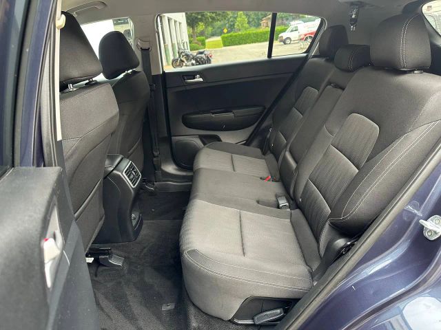 2017 Kia Sportage - Image 16