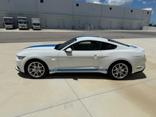 2015 Ford Mustang - Image 31