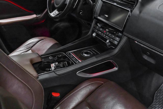2017 Jaguar F-pace S Sport Utility 4d - Image 22