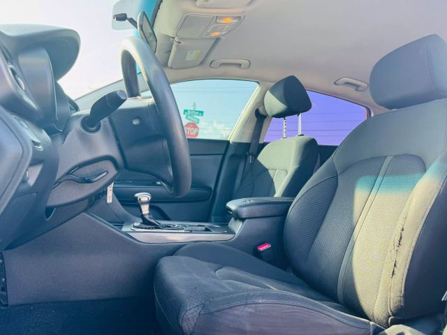 2018 Kia Optima - Image 14