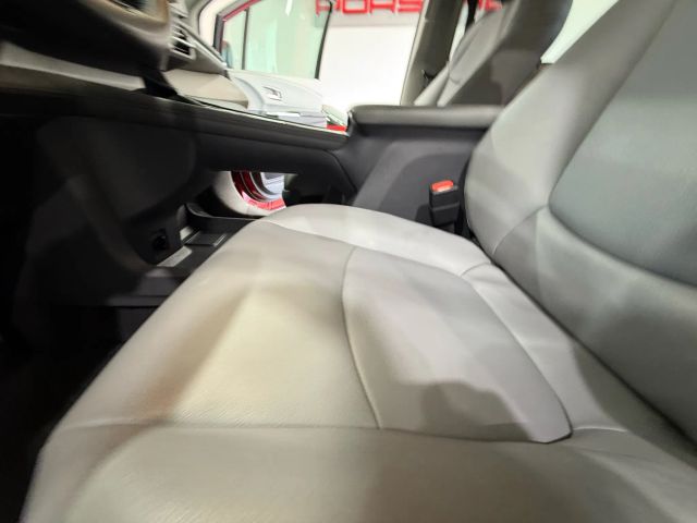 2021 Toyota Sienna - Image 80