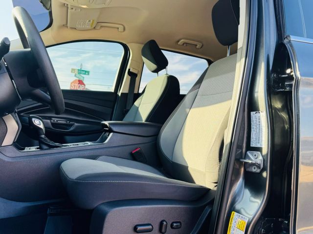 2019 Ford Escape - Image 13