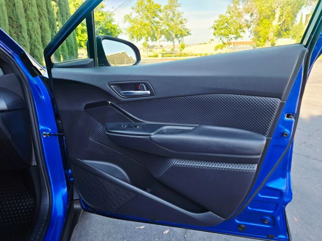 2019 Toyota C-hr - Image 20