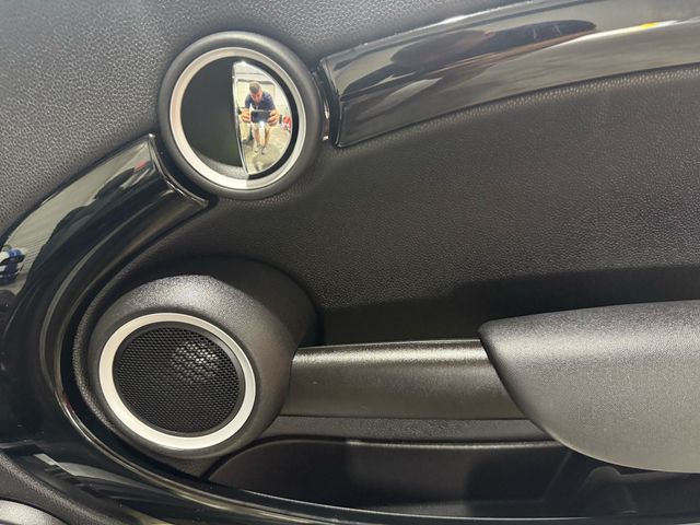 2015 Mini Convertible - Image 103
