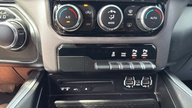 2019 Ram 1500 Crew Cab - Image 40
