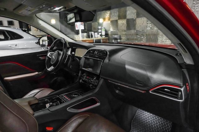2017 Jaguar F-pace S Sport Utility 4d - Image 11