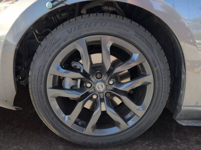 2016 Nissan 370z - Image 12