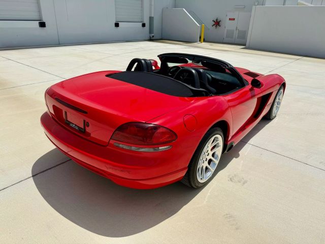 2004 Dodge Viper - Image 16