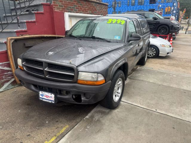 2003 DODGE DAKOTA CLUB CAB PICKUP V6, 3.9 LITER SXT PICKUP 2D 6 1/2 FT