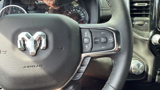 2025 Ram 1500 Crew Cab - Image 43