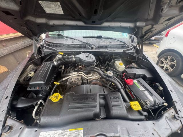 2003 DODGE DAKOTA CLUB CAB PICKUP V6, 3.9 LITER SXT PICKUP 2D 6 1/2 FT