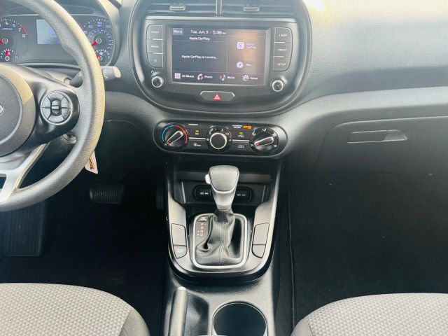 2022 Kia Soul - Image 25