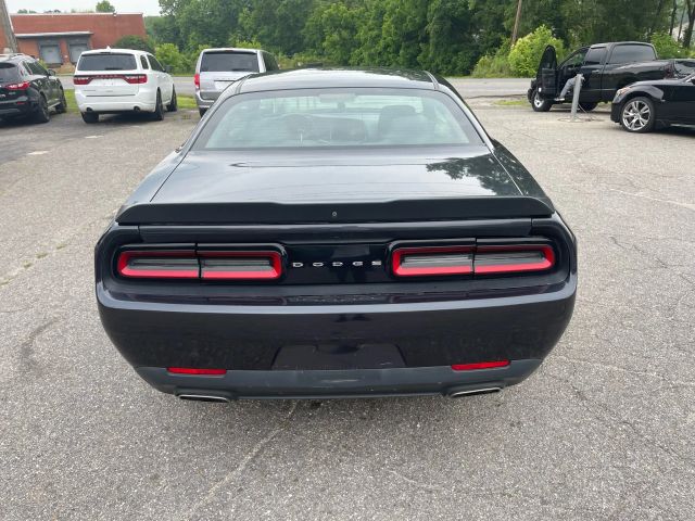 2017 Dodge Challenger - Image 4