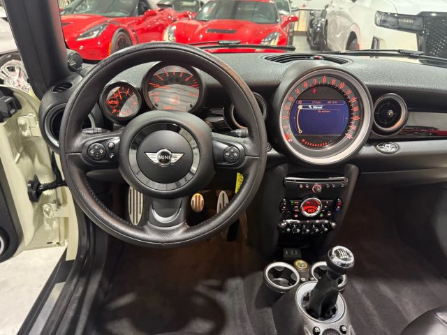 2015 Mini Convertible - Image 75