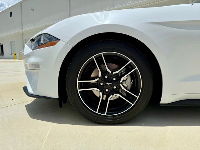 2022 Ford Mustang - Image 37