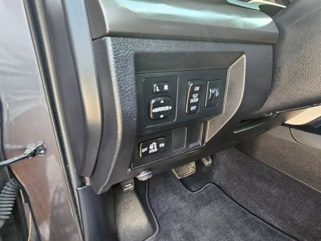 2014 Toyota Tundra Double Cab - Image 21