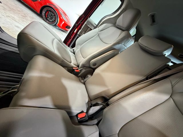 2021 Toyota Sienna - Image 128