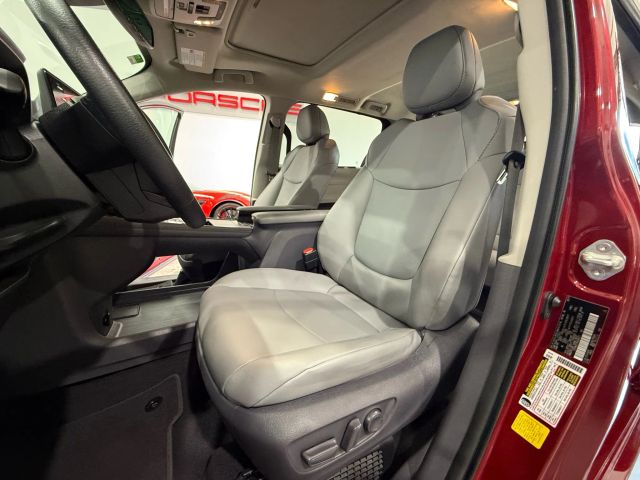 2021 Toyota Sienna - Image 78