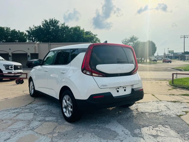 2022 Kia Soul - Image 7
