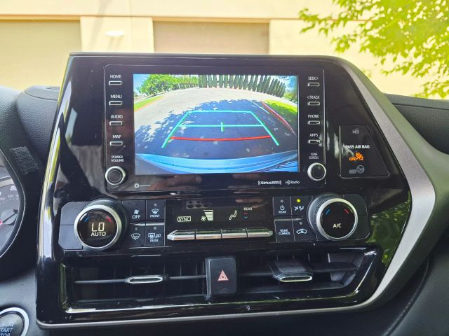 2020 Toyota Highlander - Image 22