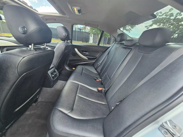 2017 Bmw 3 Series - Image 15