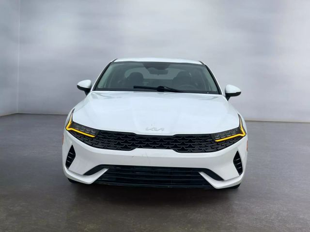 2022 Kia K5 - Image 8