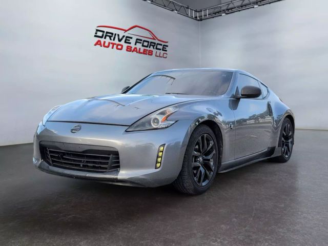 2016 Nissan 370z - Image 1