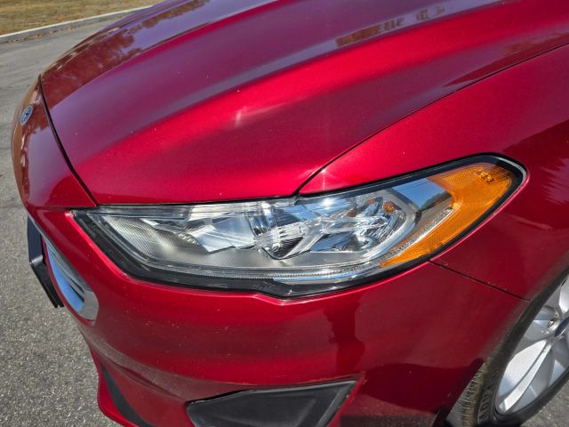 2019 Ford Fusion - Image 10