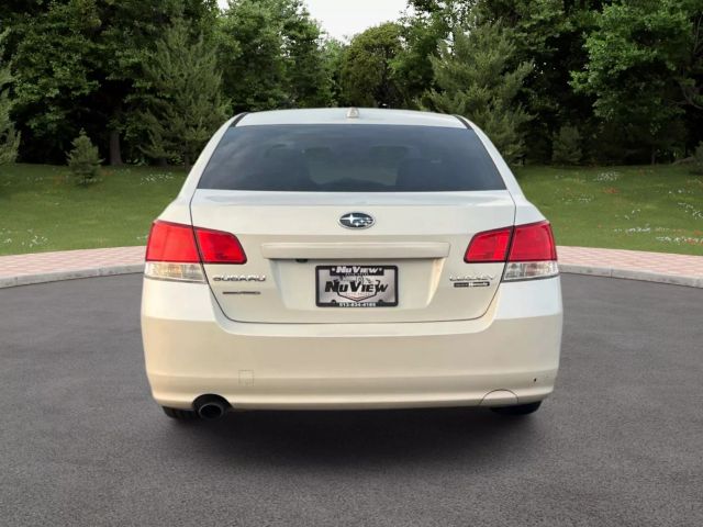 2014 Subaru Legacy - Image 4