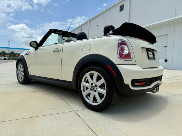 2015 Mini Convertible - Image 63