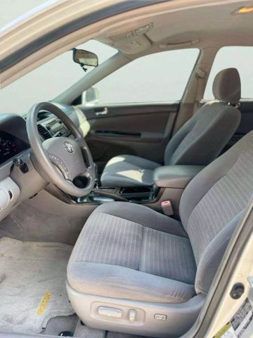 2006 Toyota Camry - Image 12