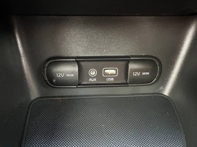 2017 Kia Sportage - Image 28