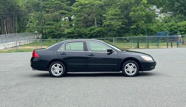 2007 Honda Accord Se Sedan 4d - Image 4