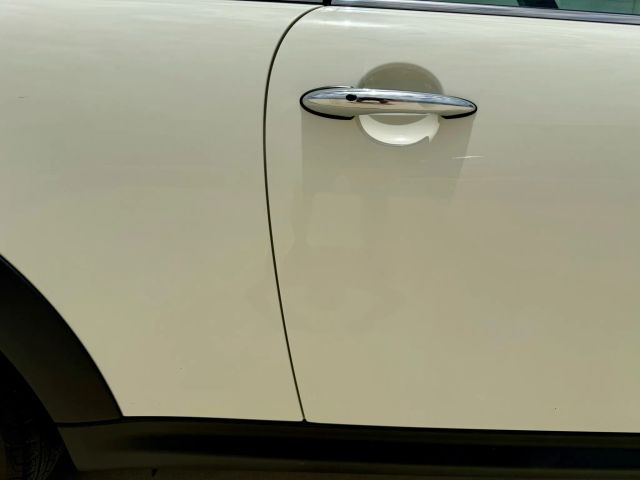 2015 Mini Convertible - Image 10