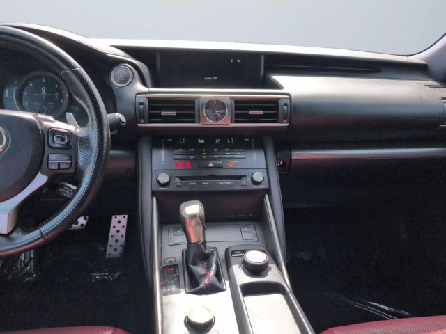 2018 Lexus Is - Image 11