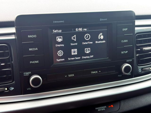 2019 Kia Rio - Image 10