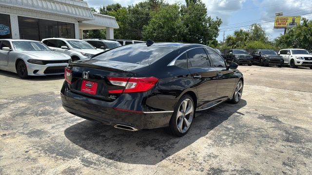 2018 Honda Accord - Image 18