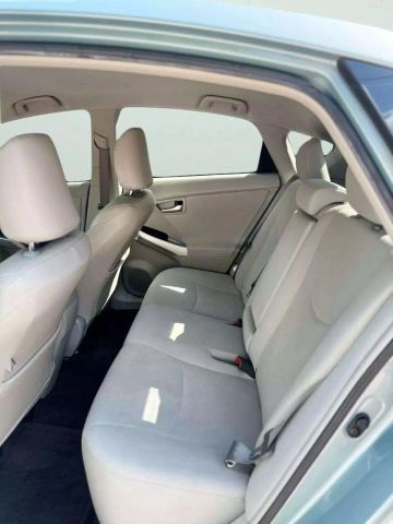 2013 Toyota Prius - Image 15