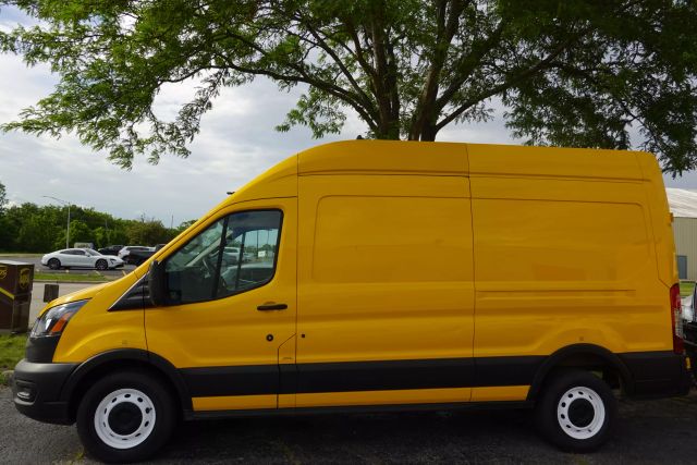 2021 Ford Transit 250 Cargo Van - Image 6