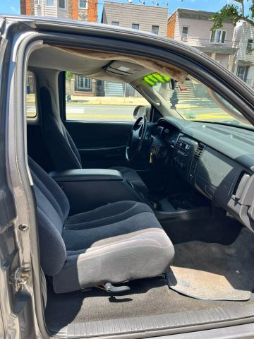 2003 DODGE DAKOTA CLUB CAB PICKUP V6, 3.9 LITER SXT PICKUP 2D 6 1/2 FT