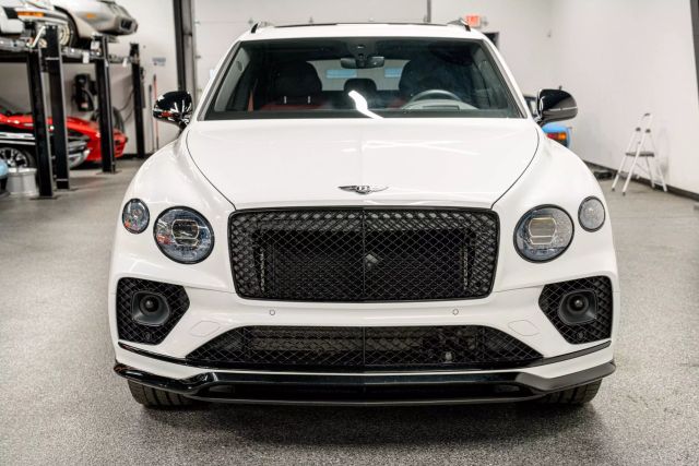 2022 Bentley Bentayga V8 Sport Utility 4d - - Image 3