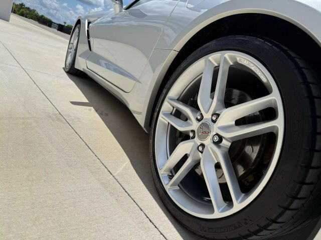 2019 Chevrolet Corvette - Image 29