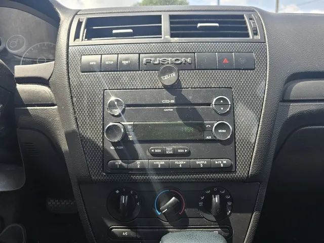 2009 Ford Fusion - Image 10