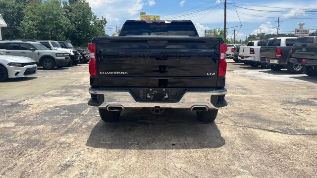2022 Chevrolet Silverado 1500 Limited Crew Cab - Image 15