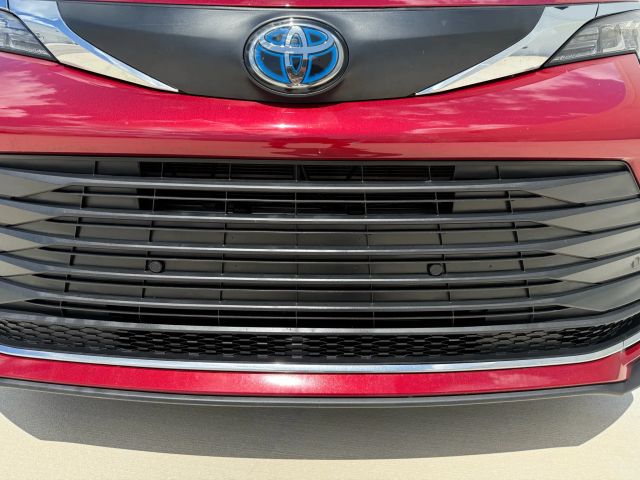 2021 Toyota Sienna - Image 47