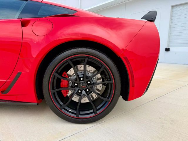 2019 Chevrolet Corvette - Image 33