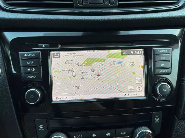 2018 Nissan Rogue - Image 27